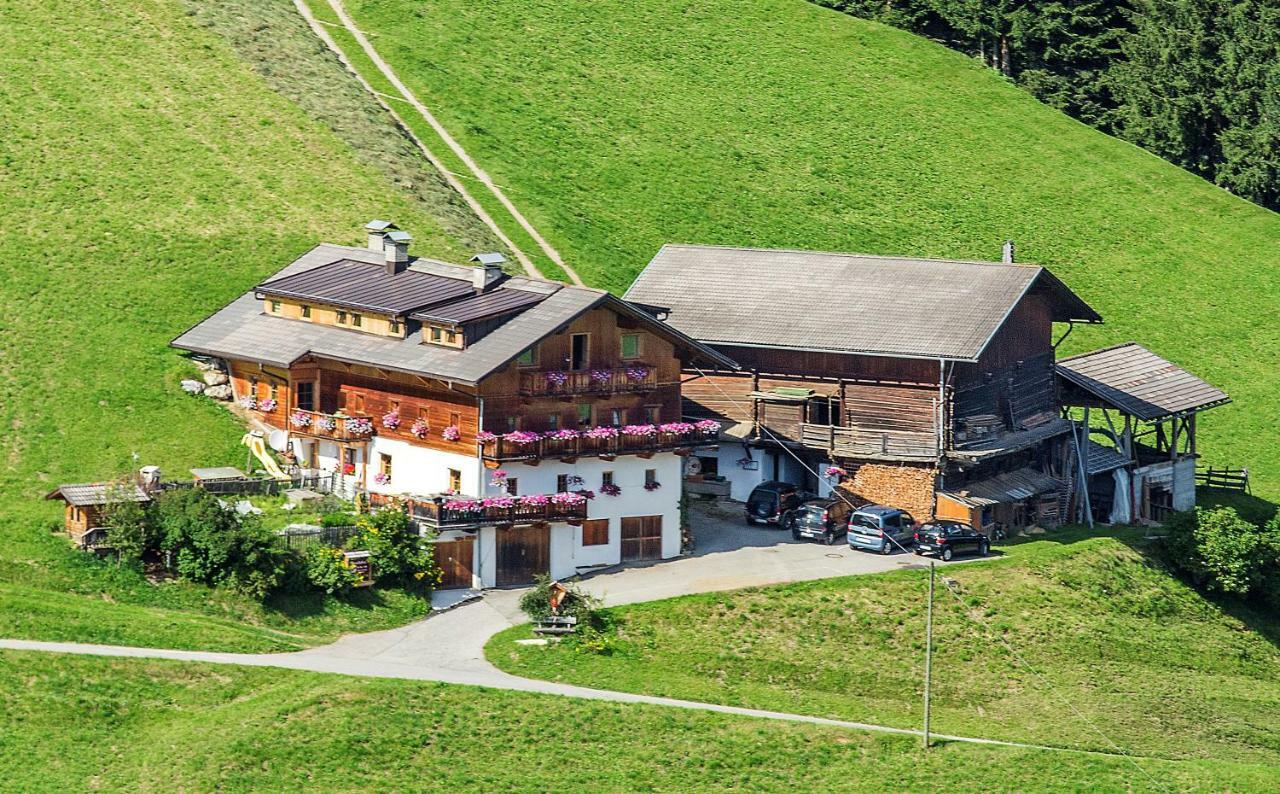 Naschthof Lägenhet Toblach Exteriör bild