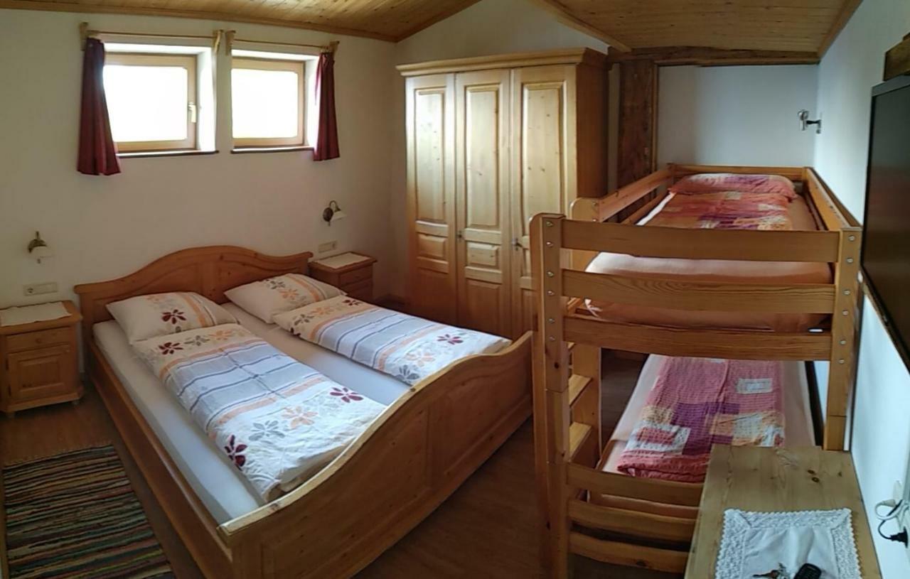 Naschthof Lägenhet Toblach Exteriör bild